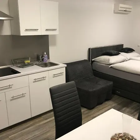 Apartma Kaliopa 아파트 *
